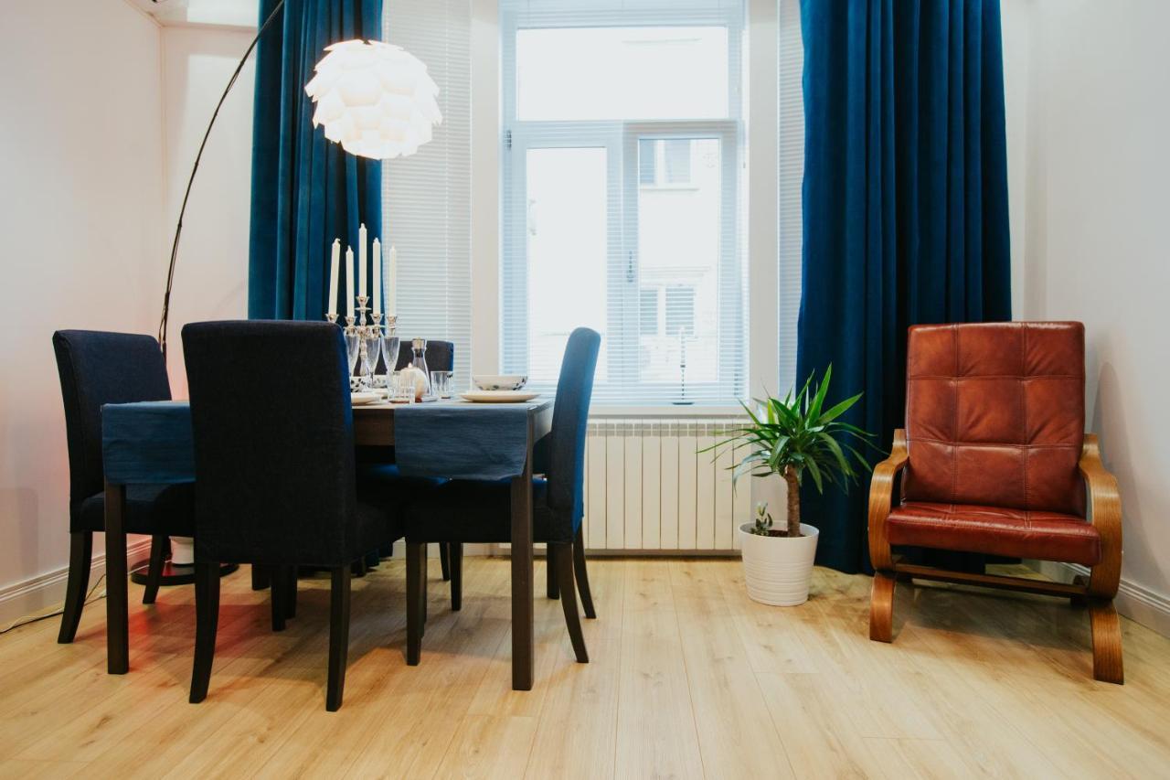Apartament Color Corneliu Coposu 1a Street