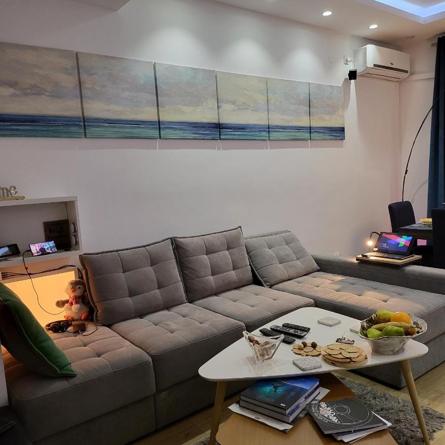 Color Corneliu Coposu 1a Street Apartament